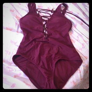 Marroon lace up backless swimsuit